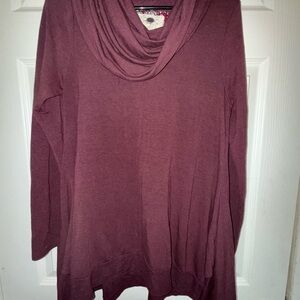 Cupio Cowl Neck top size L